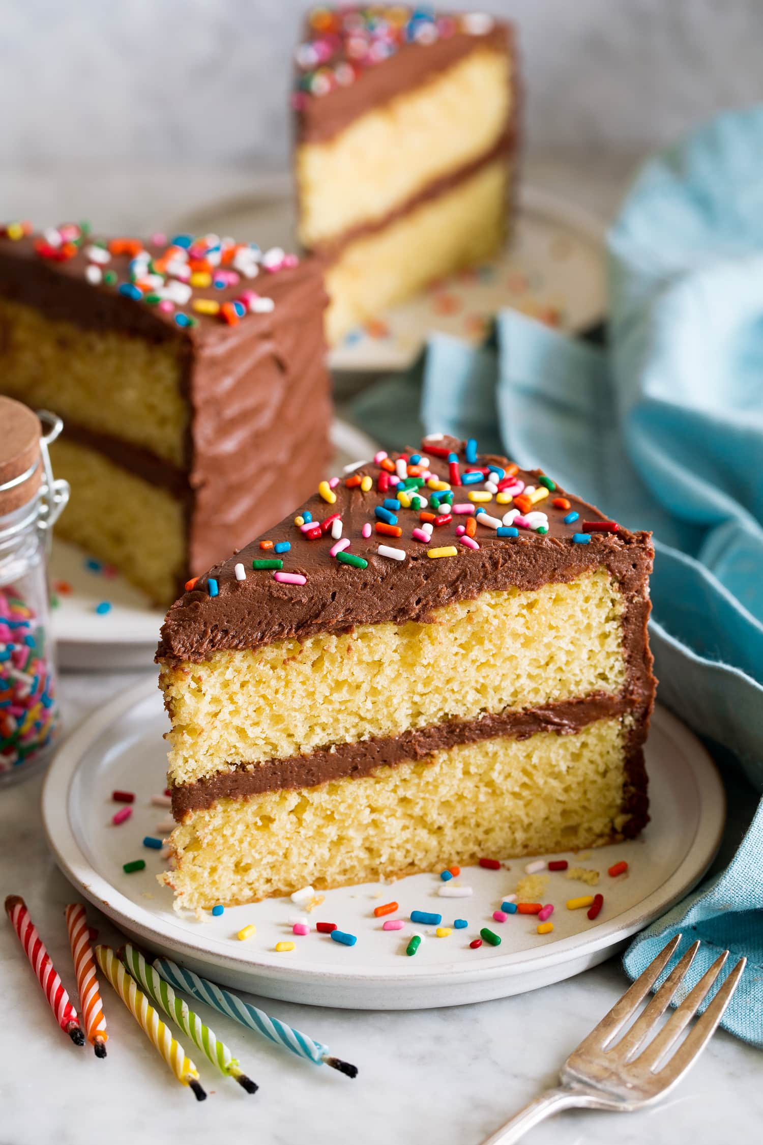 Easy Yellow Cake Chocolate Buttercream Frosting Lynn Hughes